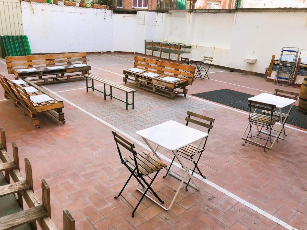 Break N Bed Hostel - Barcelona — Photos 2